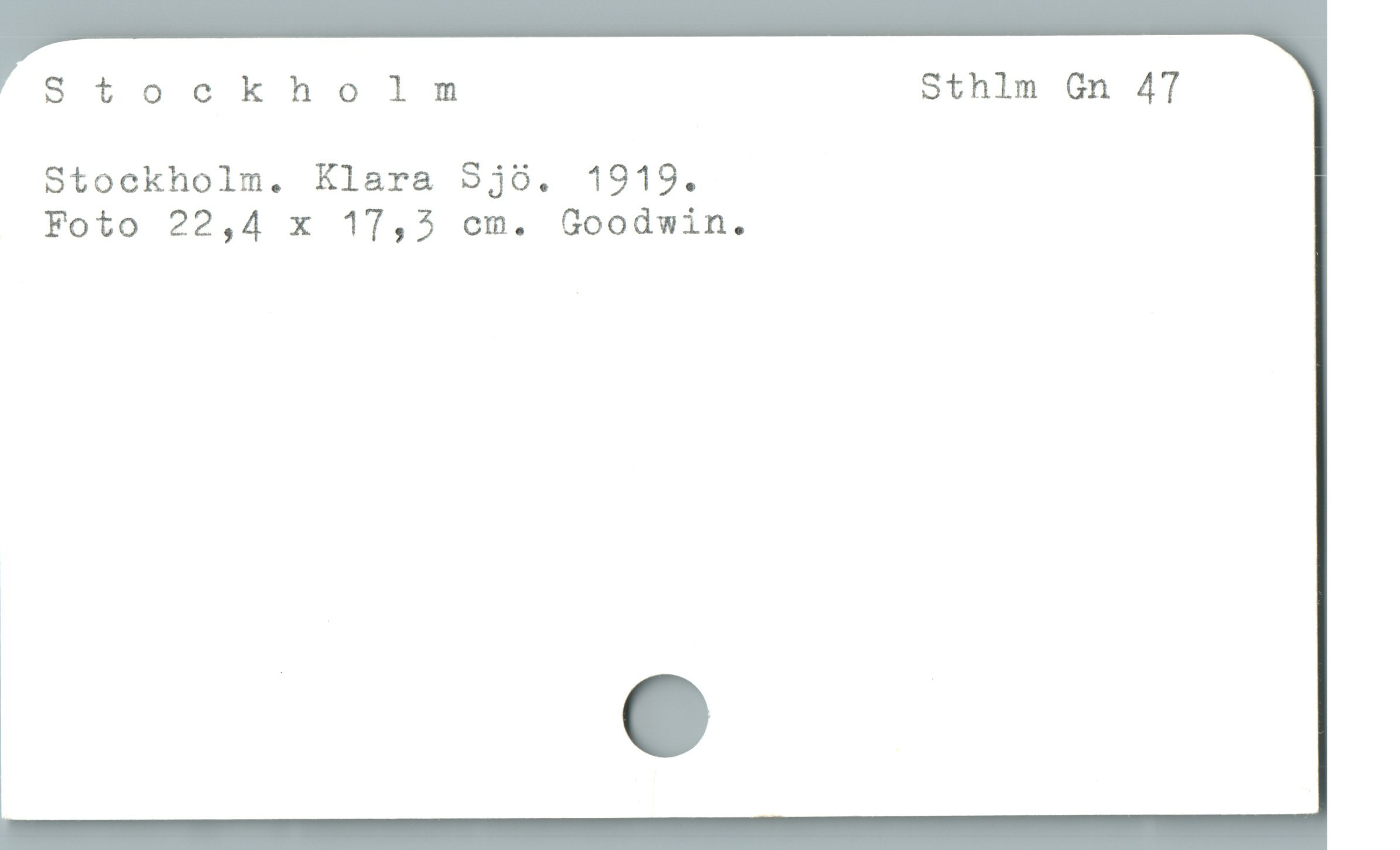  Stockholm Sthlm Gn 47
Stockholm. Klara Sjó. 1919.
Foto 22,4 x 17,5 cm. Goodwin.

|
