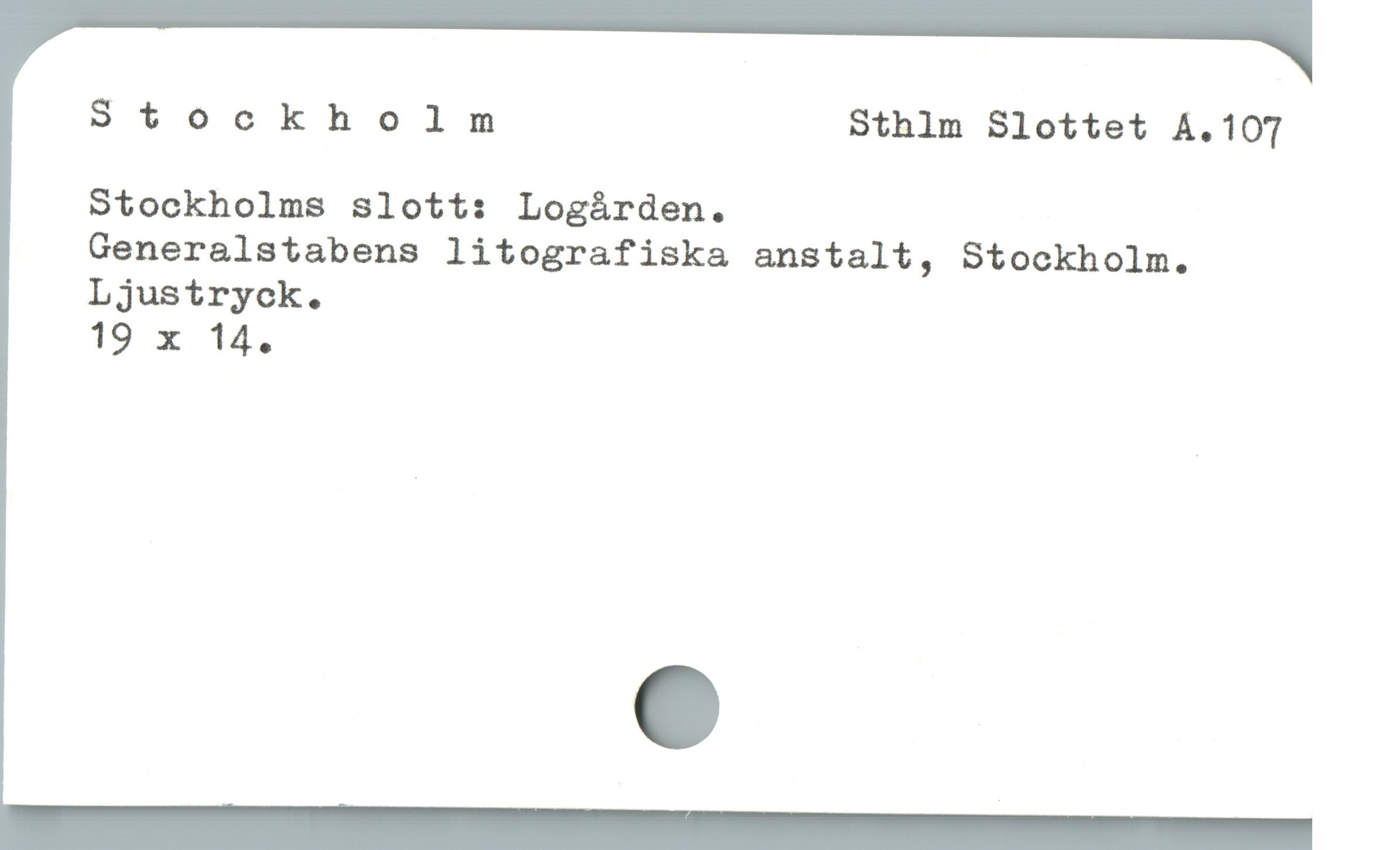  Stockholm Sthlm Slottet A.107
Stockholms slott: Logården.

Generalstabens litografiska anstalt, Stockholm.
Ljustryck.

19 x 14.
