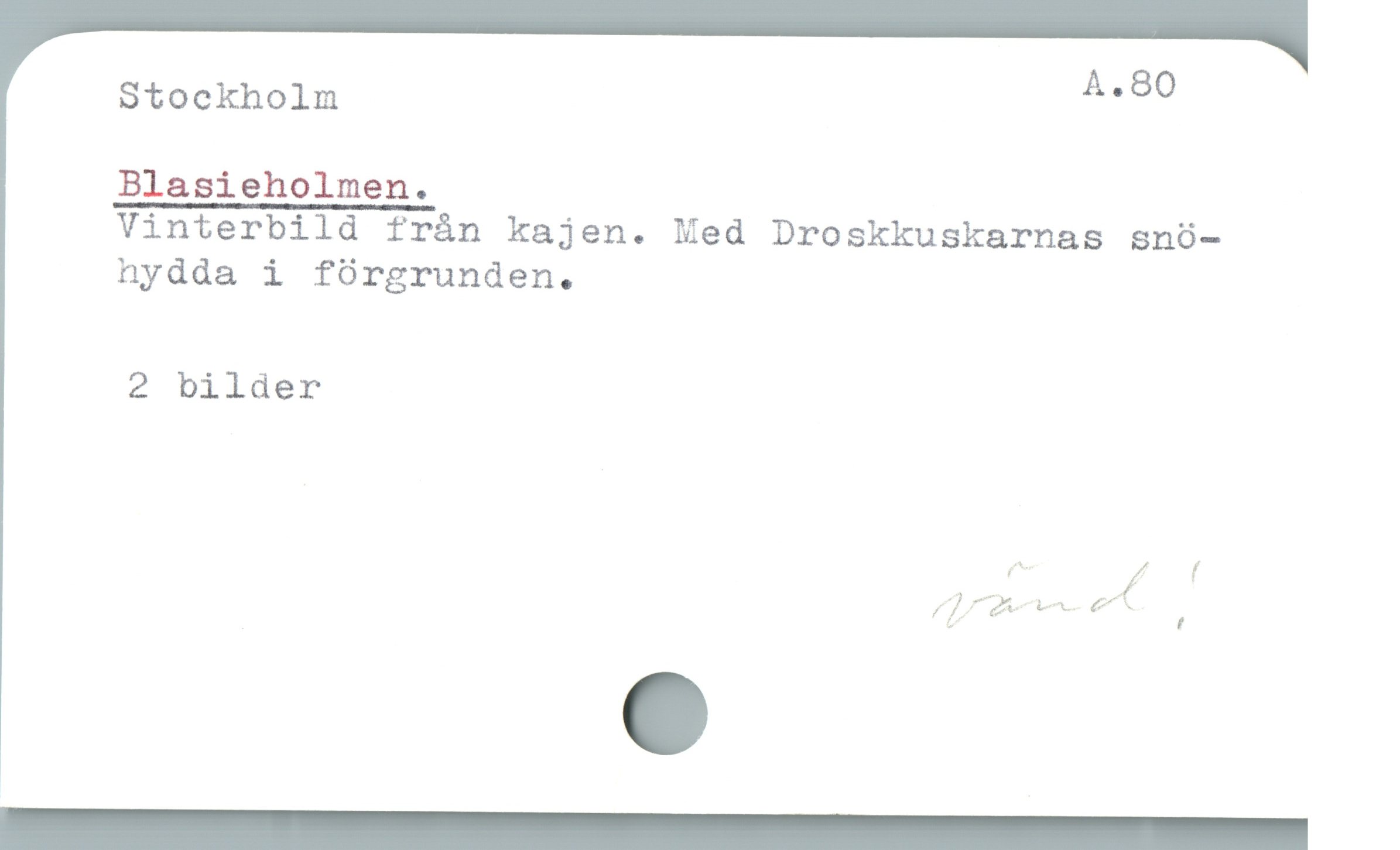  Stockholm ibdd
Blasieholmen.
Vinterbild frán kajen. Med Droskkuskarnas snó-
hydda i fOÓrgrunden.
2 bilder

A /t
