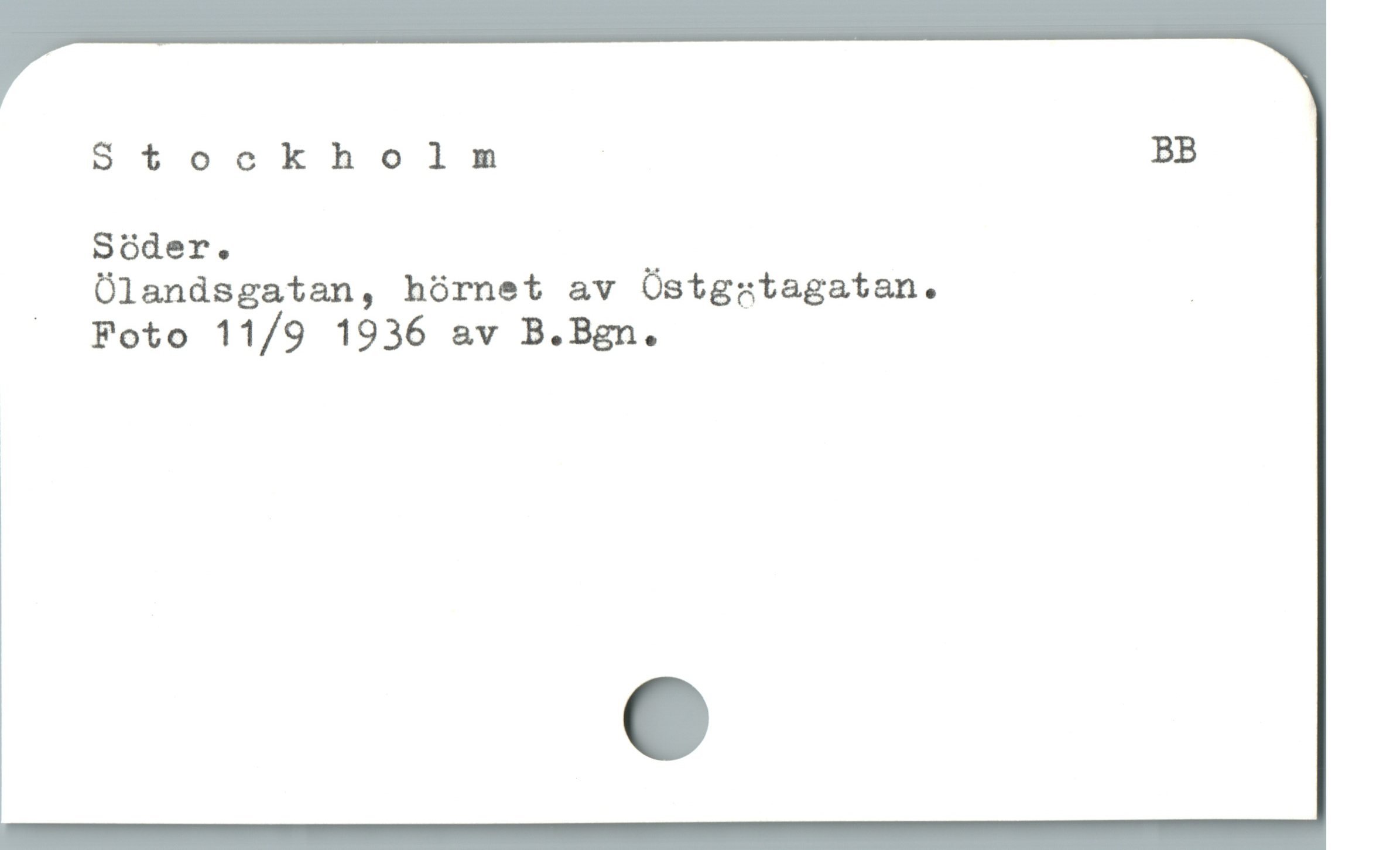 Stockholm BB
Söder.
Ölandsgatan, hórnet av ÜOstgstagatan. ,
J Foto 11/9 1936 av B.Bgn.
