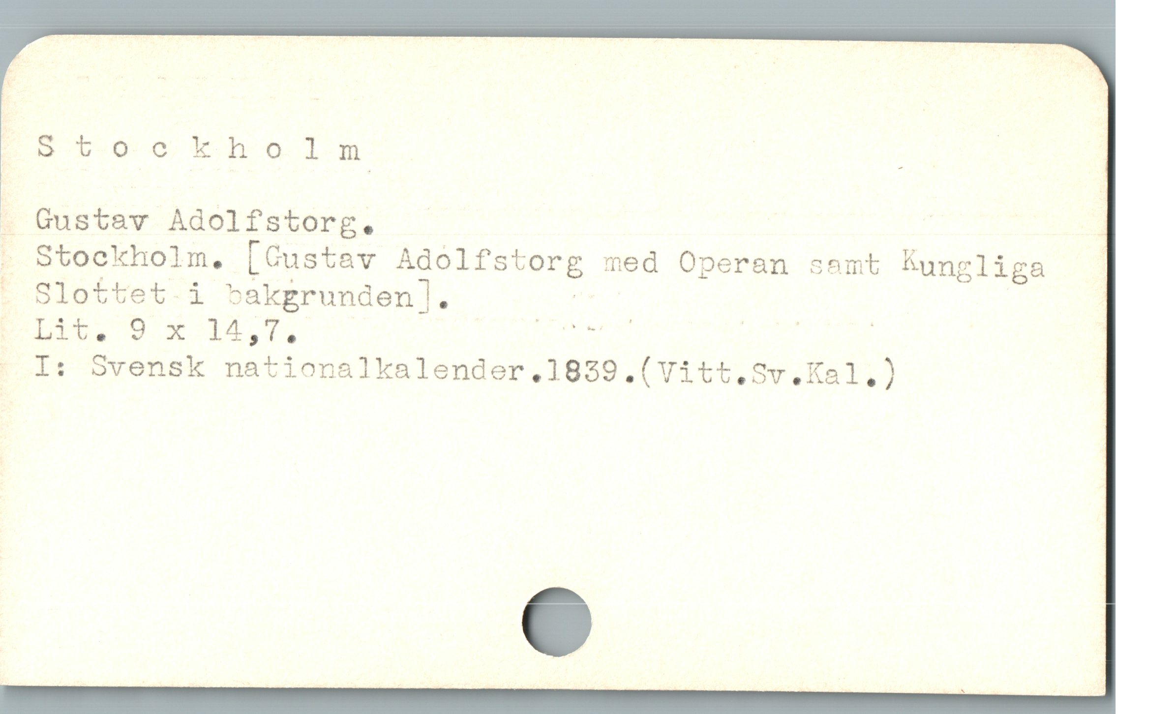  D 00 C0 00M ;

. Gustav Adolfstorg. :
- Stockholm, [Custav Adolfstorg med Operan semt Éungliga —
- Slottet.i bakgrunden]. !

E Livr. 9 x 14,T, pE us d *

| I: Svensk nationalkalender,1839.(Vitt.Sv.Ka1,)
