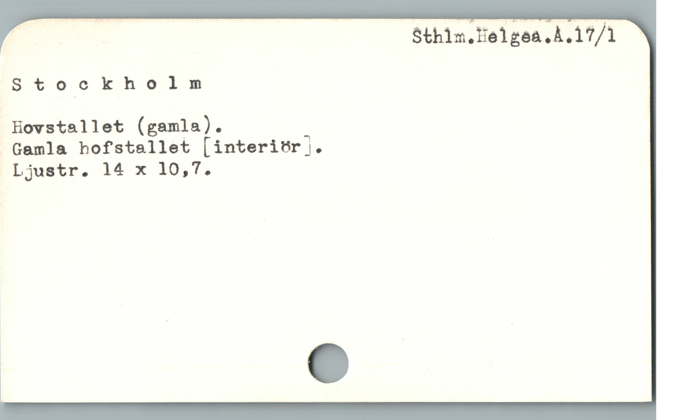  p - $thim.Delgea.A.17/1 '
Stockholm

Hovstellet (gamla).

 Gamla hofstellet [interitr .

Ljustr. 14 x 10,7.
