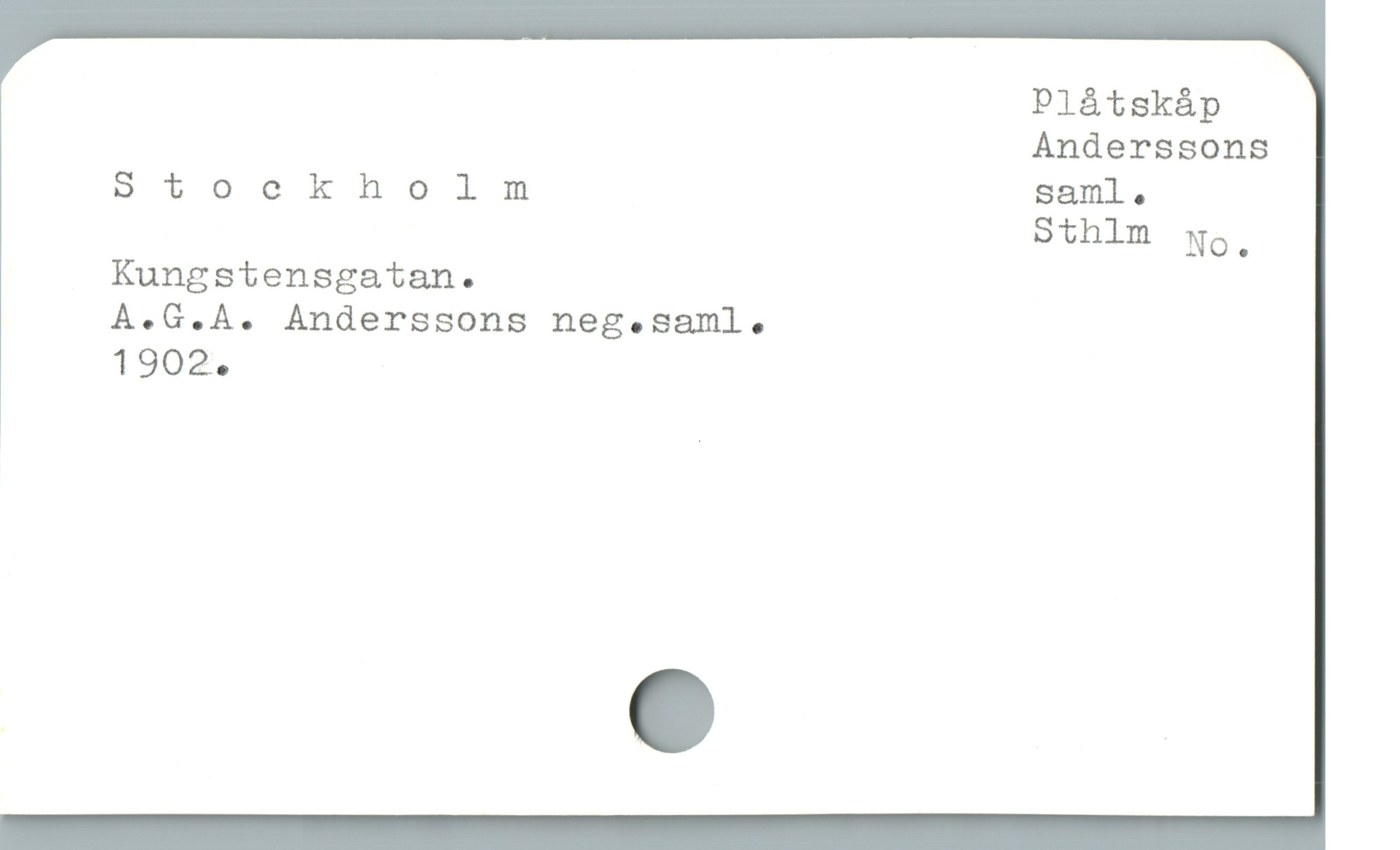  Plåtskåp
Anderssons
Stoekholm saml,
Sthlm wg.
Kungstensgatan.
A.G.ÀA. Anderssons nege.saml,
1902.,

