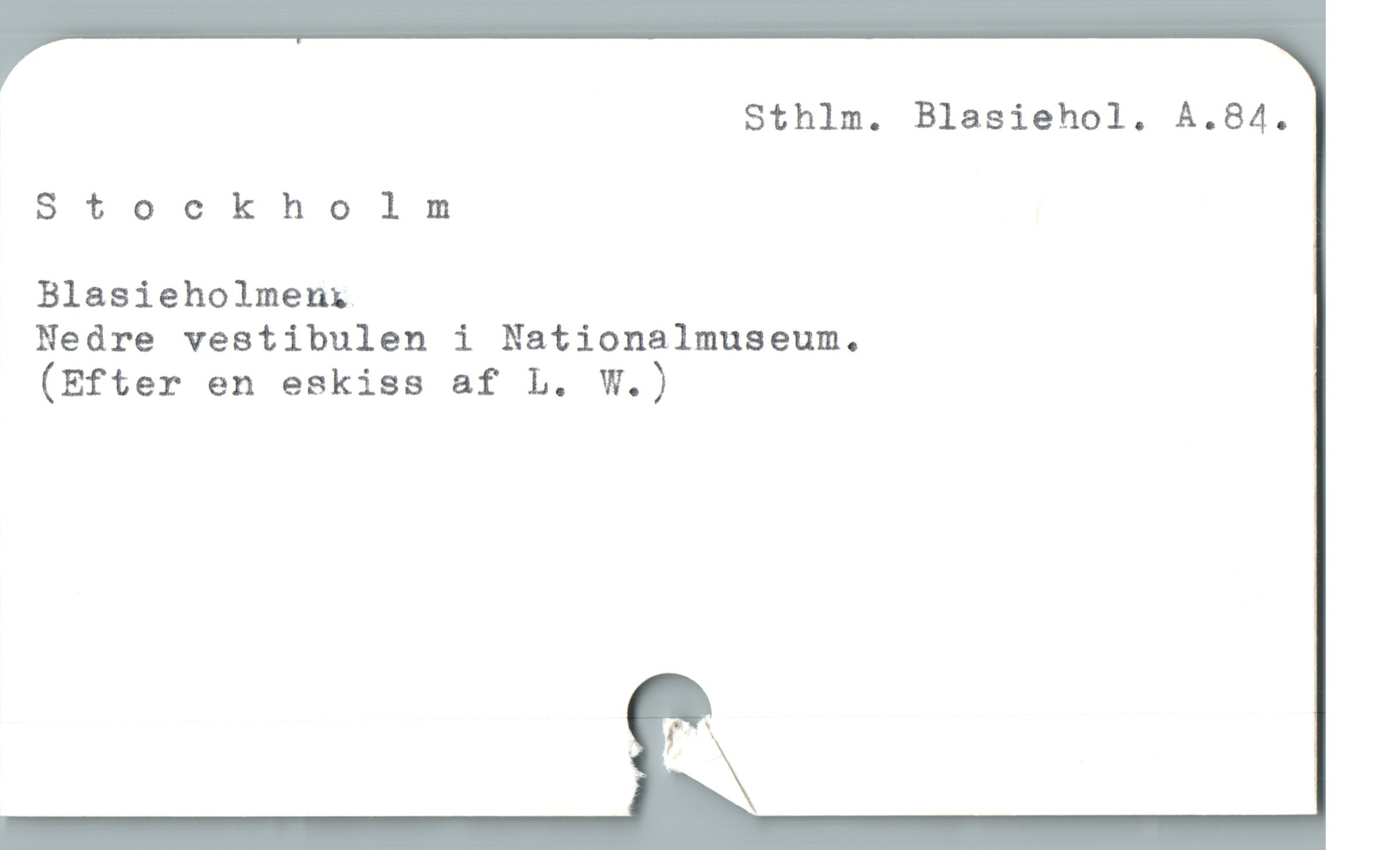  Sthlm. Blasiehol. 4.84.
Stockholmnm
Blasieholmeu:i
Nedre vestibulen i Nationalmuseum.
(Efter en eskiss af L. W.)
f'xx

