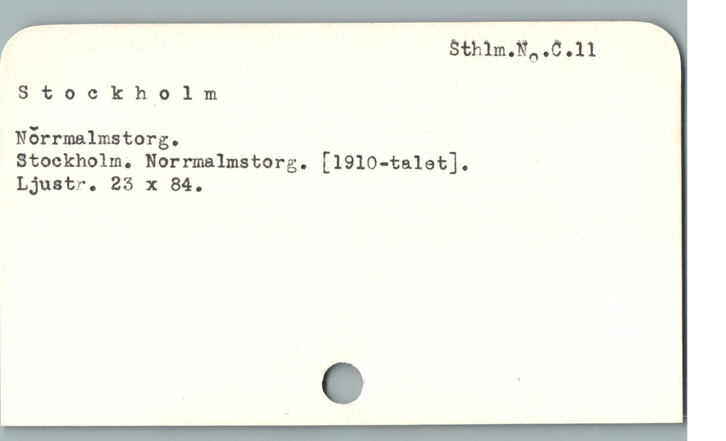  Stockholm

Nörrmalmstorg.

Stockholm. Norrmalmstorg. [1910-talet]. :
Ljustr. 23 x 84.
