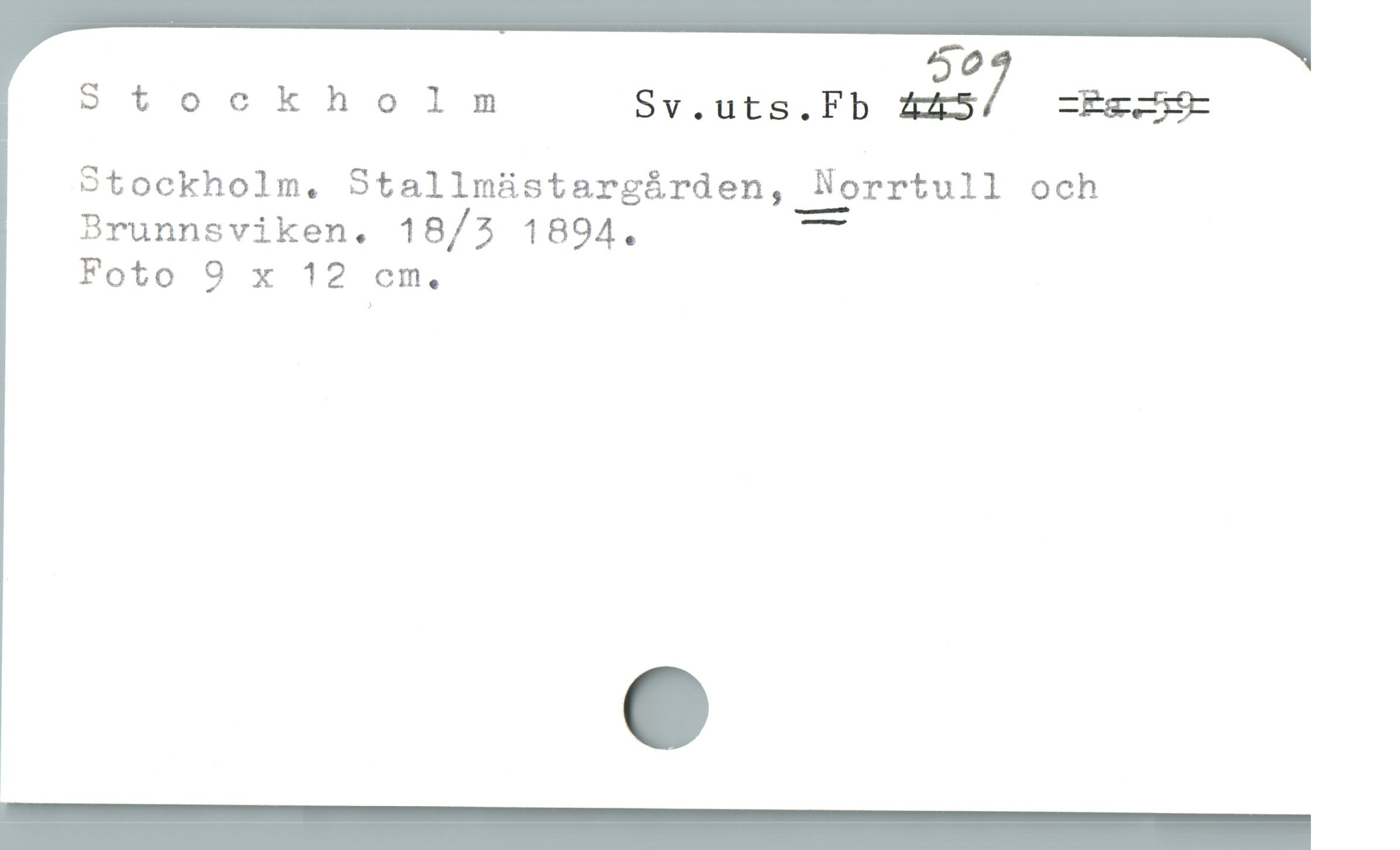  50
Stockholm Sv.uts.Fb m:s7 ÉllÉczc
Stockholm. Stallmästargärden,—äprrtull och
Brunnsviken. 18/23 1894. d
Foto 9 x 12 cm.
