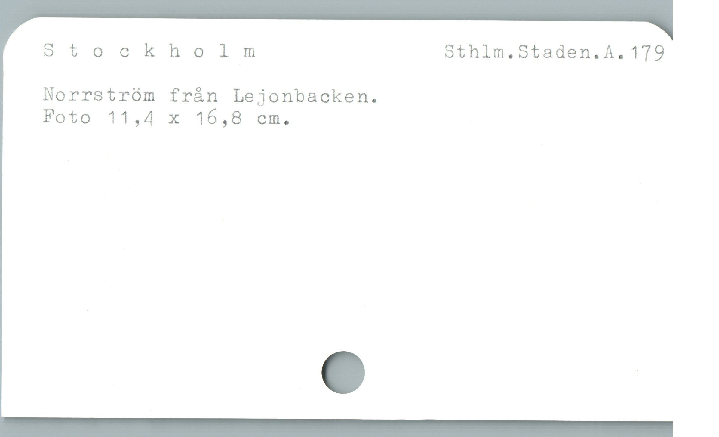  Stockholm Sthlm.Staden.A.179
Norrstróm frán Lejonbacken.
Foto 11,4 x 16,8 cm.
