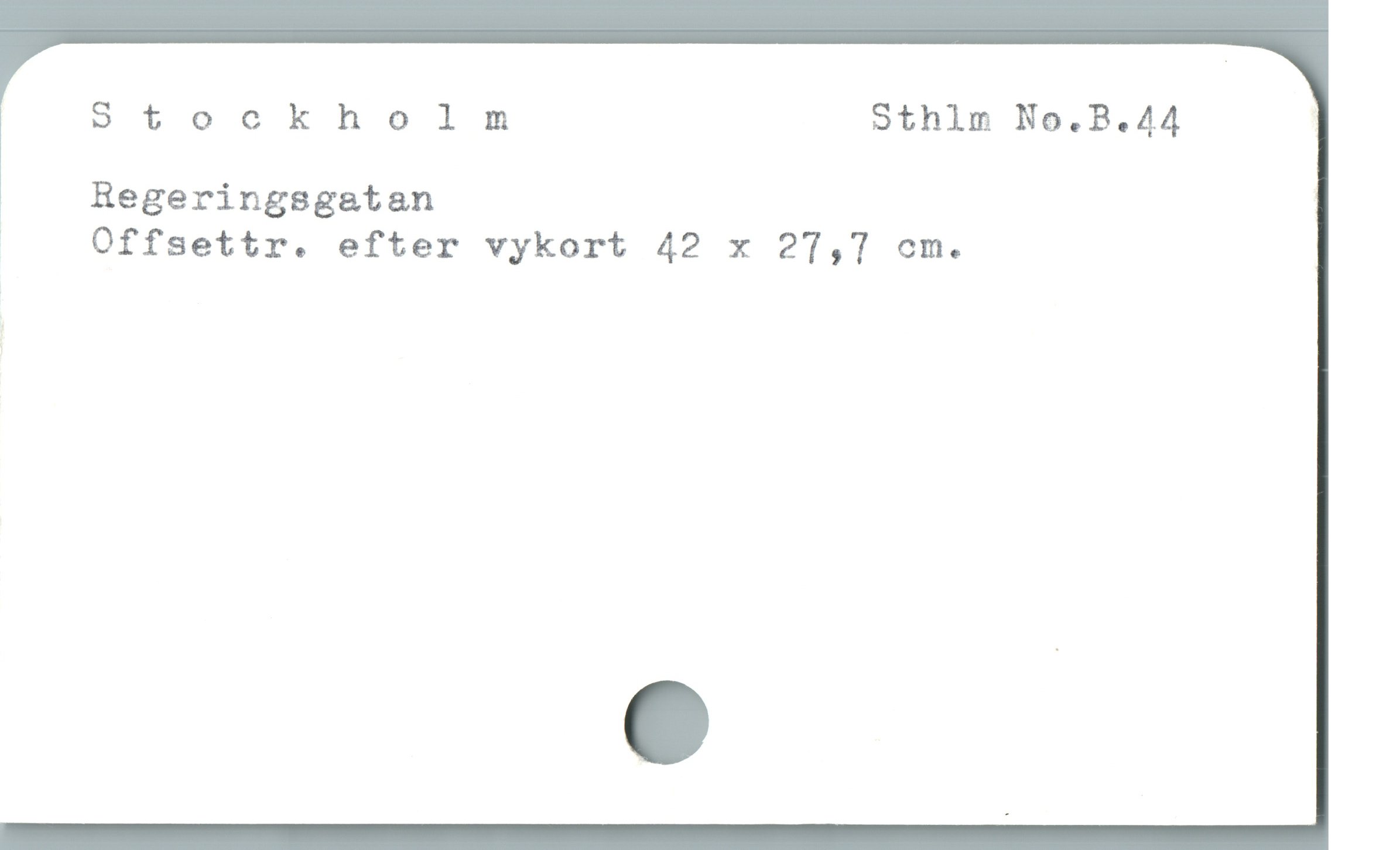  Stockholm Sthlm No.B.44
, Regeringsgatan
| Offsettr. efter vykort 42 x 27,7 cm.
