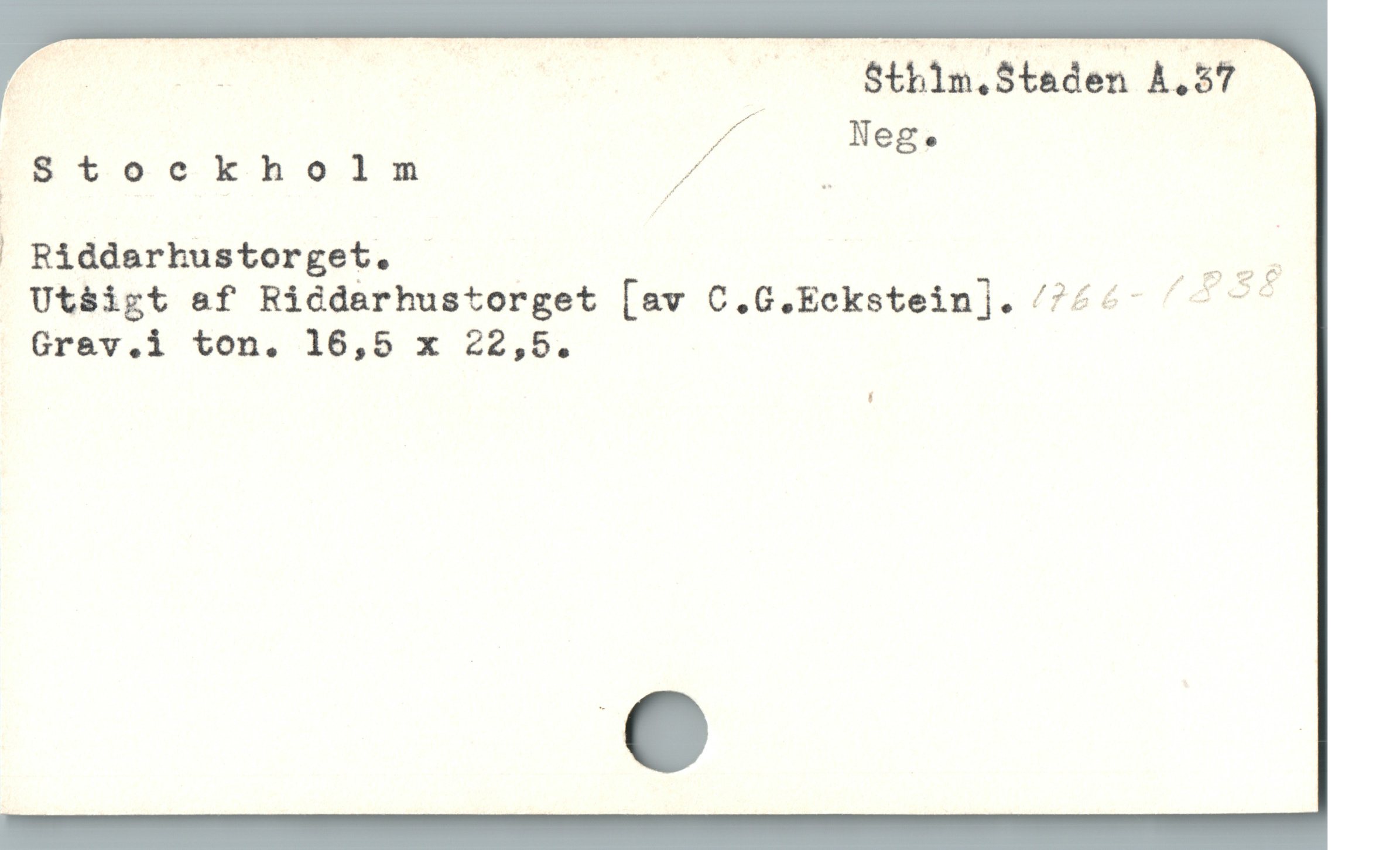  P | — Sthim.Staden À,57
a r
_Stockholm /,// » :
 Ridderbustorget. | u C
Utsigt &f Riddarhustorget [av C.G.Eckstein]. /264- ^ --
Grav.i ton. 16,5 x 22,5.
