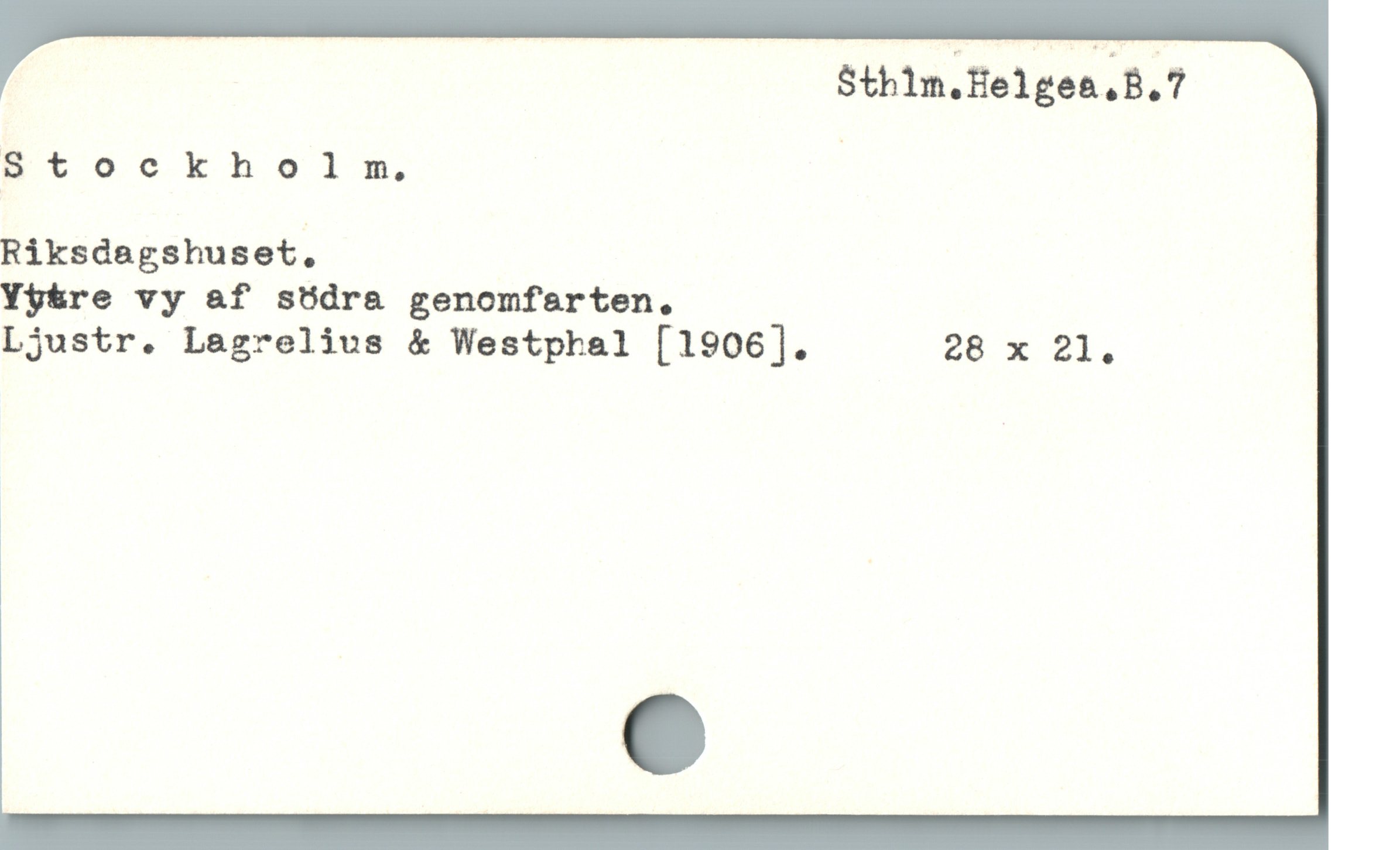  Sthin.Helgea, B. 7
Stockhol1lm, |
Riksdagshuset;
Yg&re vy &f södra genomfarten,
Ljustr. Lagrelius & Westphal [1906]. 28 x M.
1
