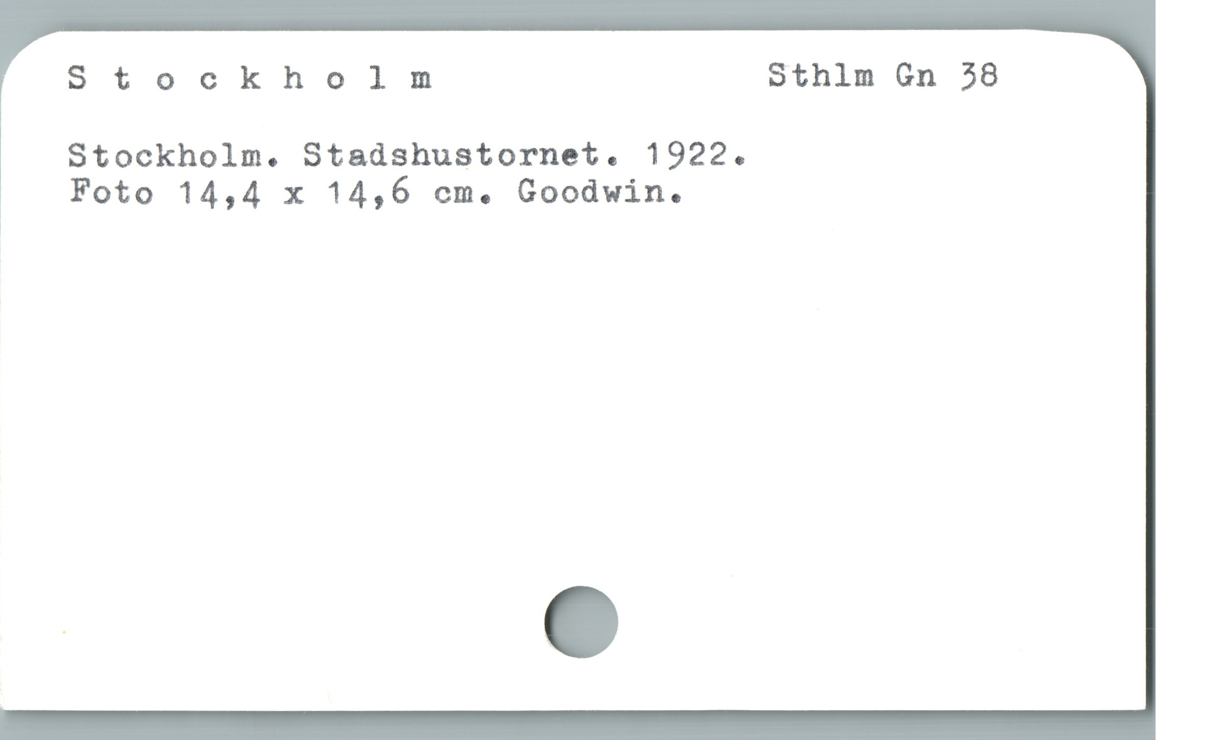  Stockholm Sthlm Gn 38
Stockholm. Stadshustornet. 1922.
* Foto 14,4 x 14,6 cm. Goodwin.
