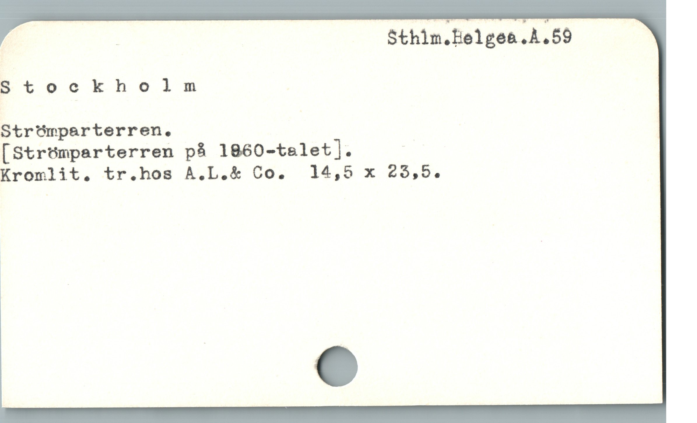  | : Sthim.Helgea.A.59
Stockholm

Strümparterren. |

[Strsmparterren pà 1860-talet]. i |
Kromlit, tr.hos A.L.& Co. 14,5 x 23,5.
