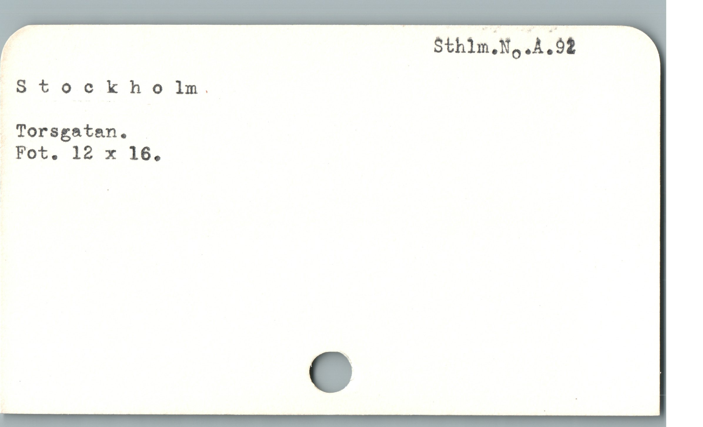  Sthim.No ..52
Stoc k h o Im.
. Torsgatan.

Fot. 12 x 16.
