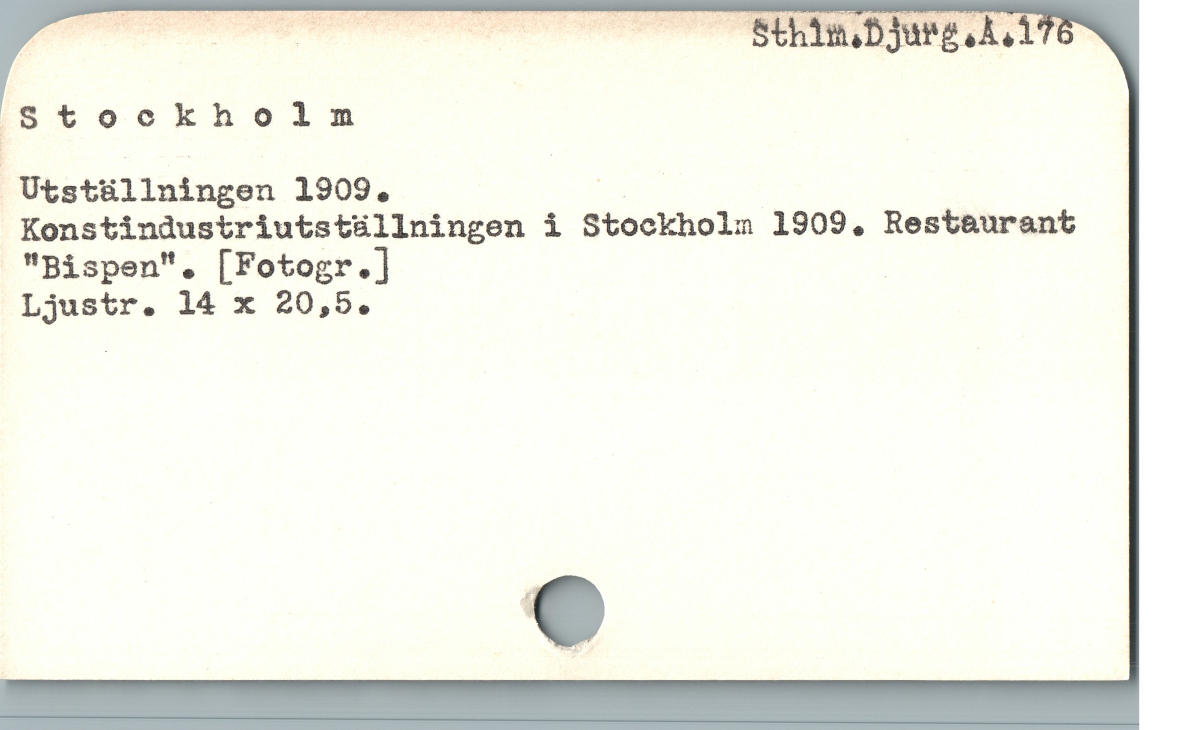  m p A EE AE TR Rap SSAM R E P e S AC T GPET NU T TT AE R R F l ER
'4, , Q PL AN M ; . * . &. ;h.'a ? .u
Stockho l m
 Utstüllningen 1909. od
Konstindustriutst&llningen i Stockholm 1909. Resteurant
"Bispen",. [Fotogr.] |
Ljustr. 14 x 20,5.
