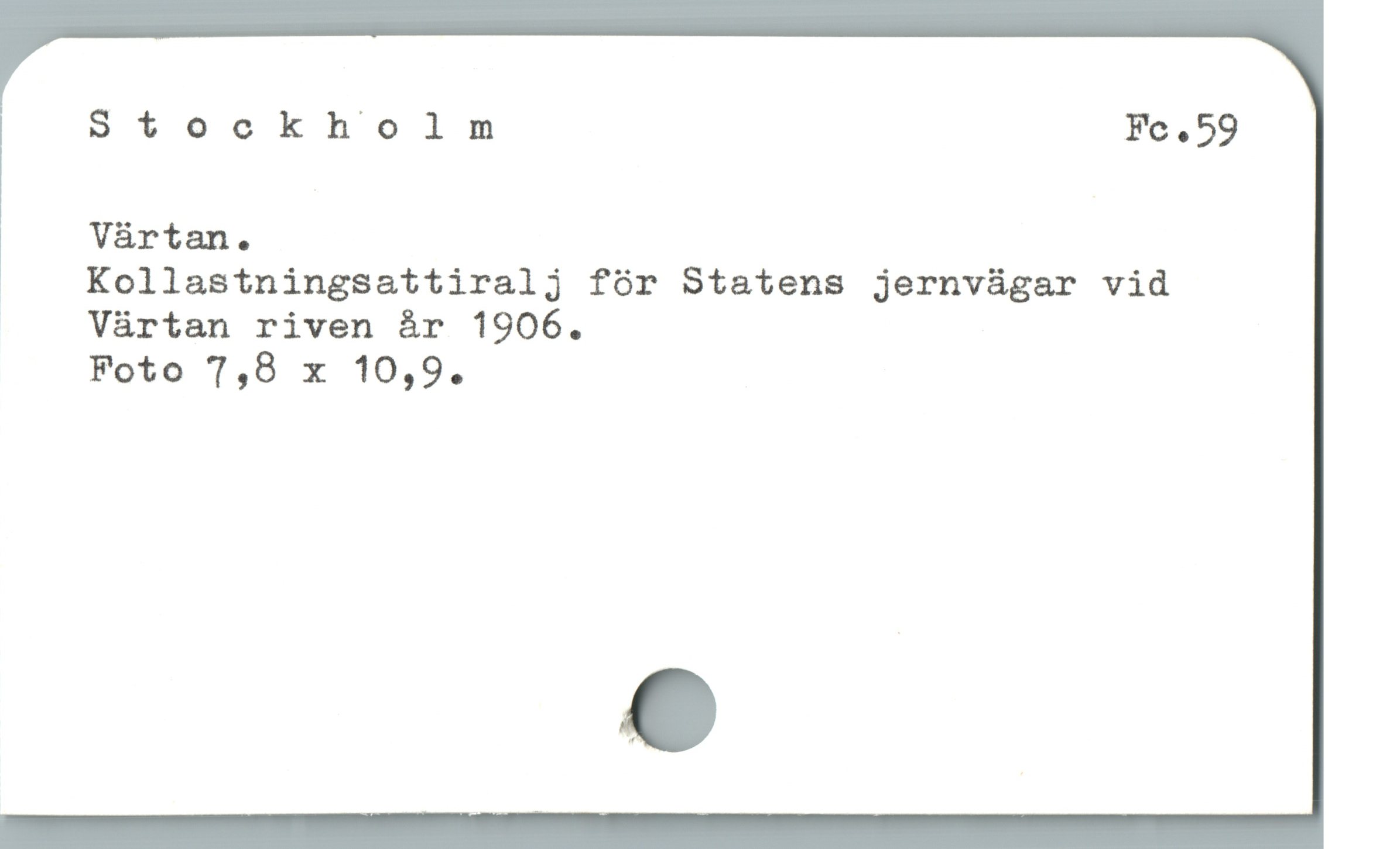  , Stockholm Fc.59

' Värtan.

| Kollastningsattiralj fór Statens jernvágar vid
Vàrtan riven àr 1906.
